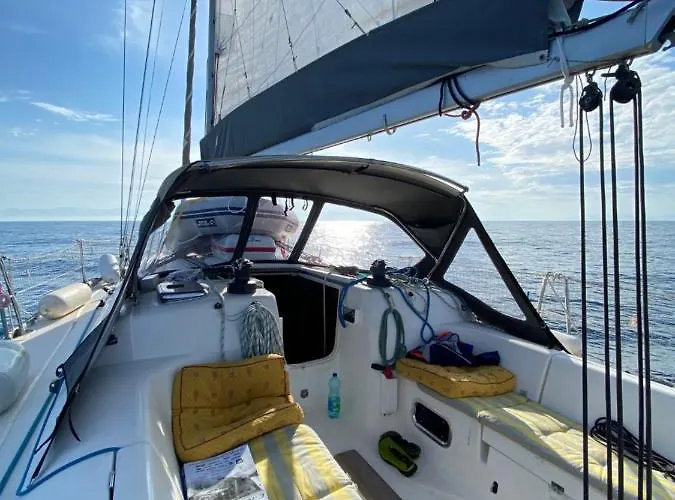 Voilier Atypique & Navigation Úszó hotel